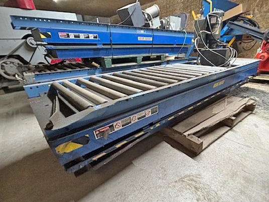 3000 lb. Blue Giant #SFSS-RH33-575, scissor lift, 34" x 108" platform w/ idle roller - Image 2