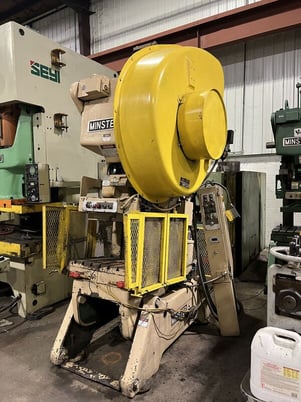 60 Ton, Minster #6SS, OBI press, 5" stroke, 14.5" Shut Height,air clutch & brake, 90 SPM, 15 HP, 1994 - Image 2