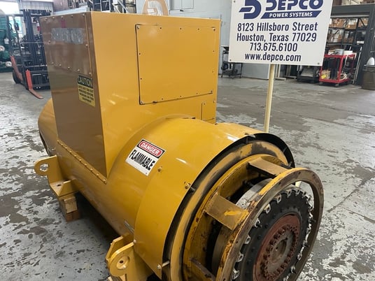 1300 KW, 1800 RPM, Kato #AA29006000, generator end, 346/600 Volts, sound attenuated enclosure 00, 2013 - Image 1