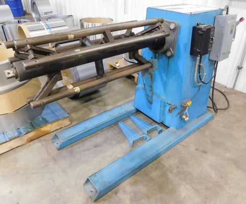 4000 lb. Durant #MD-403-MVS, motorized uncoiler, 15"-20" ID, 64" outside dimensions, 32" width, Loop control - Image 1