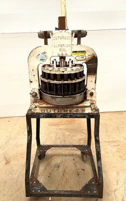 Dutchess Bakers Machinery Dutchess Bakers' Machinery #BM58 / BM57, superior dough divider, 36 portion - Image 2