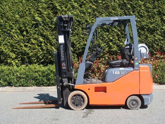3500 lb. Toyota #8FGCU18, Forklift, 189" lift height, 3 Mast Stages, propane fuel, cushion tire, 2017 - Image 3