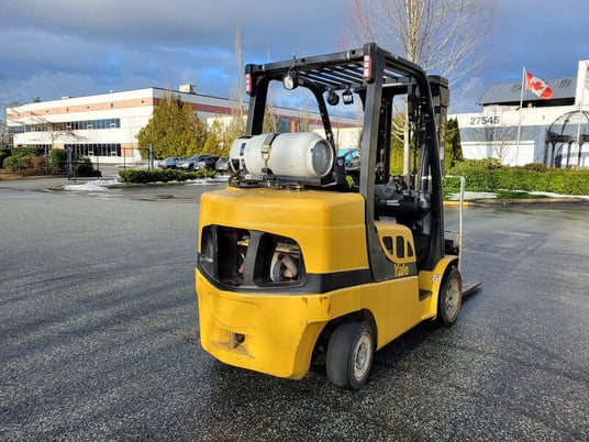 8000 lb. Yale #GLC080VXNGSE088, Forklift, 185.6" lift height, 99.5" Mast lowered height, 3 Mast Stages - Image 5