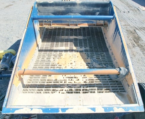 168" x 336" Fl-Smidth, double deck banana screen, used - Image 9