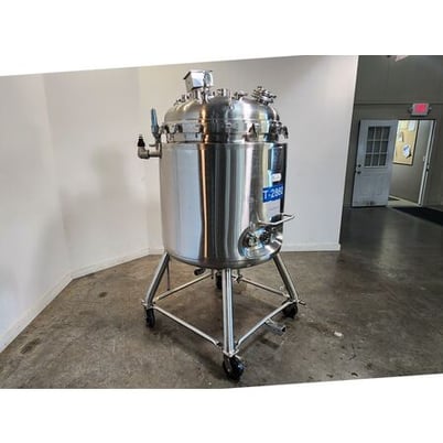 Stainless Steel Jacketed portable reactor - Image 2