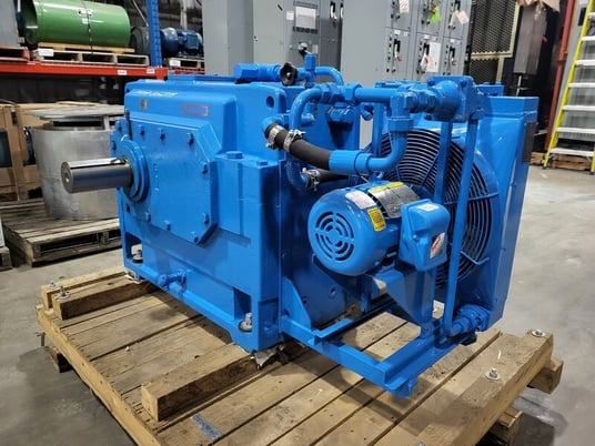 1265 HP @ 1780 RPM, Flender #H1SH11A, helical gear unit, 1 stage, horiz mounting position, 3.10 :1 ratio - Image 3