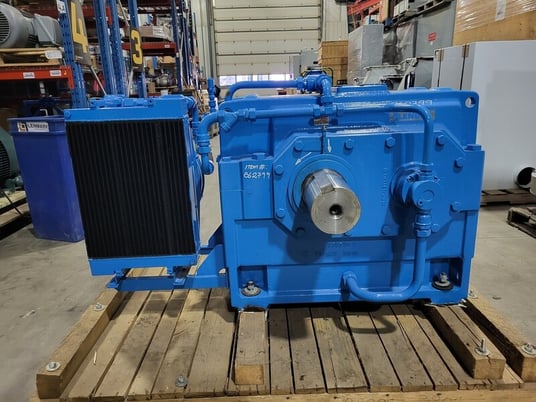 1265 HP @ 1780 RPM, Flender #H1SH11A, helical gear unit, 1 stage, horiz mounting position, 3.10 :1 ratio - Image 7