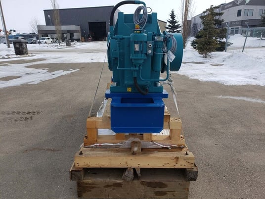 Hansen #P4-QHRG3-CRD-22.4, Reducer, S/N AM0002, 2 input shaft, 7-3/8" output shaft, 2006 - Image 4
