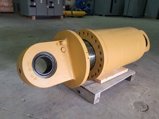 Komatsu Rear Suspension Eh9423 For 830E Rock Trucks - Image 8