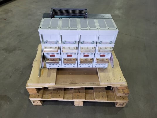 3200 Amps, ABB, SACE E3H-A32, air circuit breaker, 254/508/635 Volts - Image 3