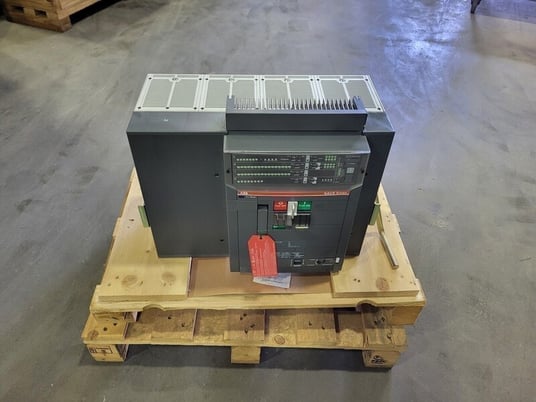 3200 Amps, ABB, SACE E3H-A32, air circuit breaker, 254/508/635 Volts - Image 4