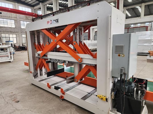 Pro-Edge Technology #SqueezeTight, automatic feed through case clamp, 2026, new - Image 8