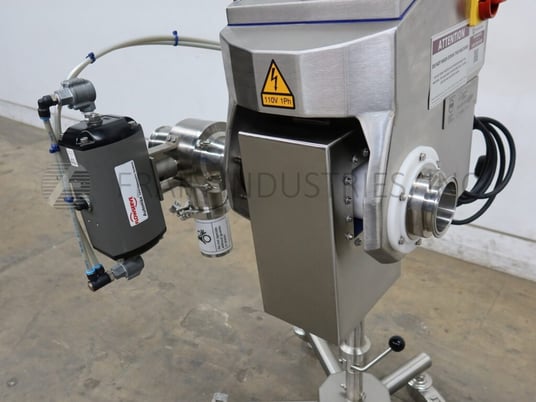 Loma #IQ4-Pipeline, Stainless Steel, pump feed metal detection system for products transported by pipeline - Image 2