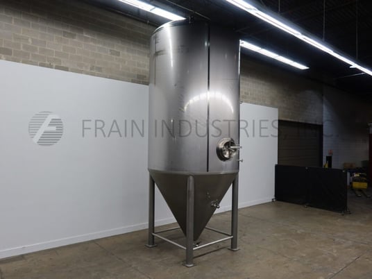 Mueller #150BBL, 304 Stainless Steel jacketed & insulated tank, 96" dia. x 138" straight wall, cone bottom - Image 5