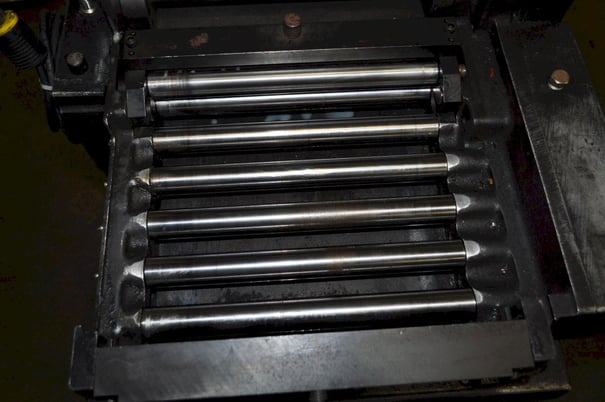 12" x .125" Rapid-Air, sheet & strip straightener, (9) 1.25" diameter Roll, variable speed, entry pinch rolls - Image 5