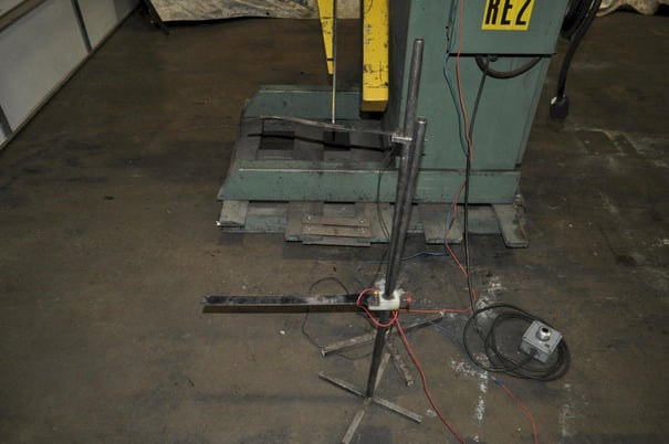 4000 lb. American Steel Line #60, motorized uncoiler, 26" mandrel, 50" outside dimensions, 16"-20" ID, manual - Image 9