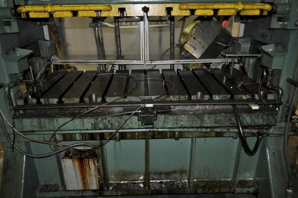 100 Ton, Johnson, straight side double crank press, 6" stroke, 22.7" Shut Height, 4" adj., 40-80 SPM, 72" - Image 9