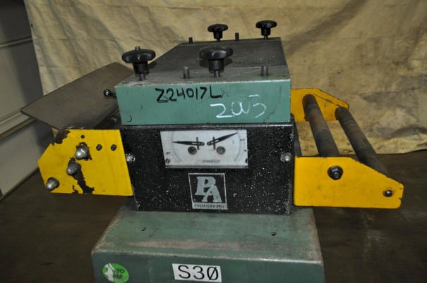 16" x .105" PA Industries, flat & shape straightener, (5) 1.5" diameter roll, entry & exit pinch rolls, loop - Image 4