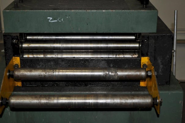 16" x .105" PA Industries, flat & shape straightener, (5) 1.5" diameter roll, entry & exit pinch rolls, loop - Image 8