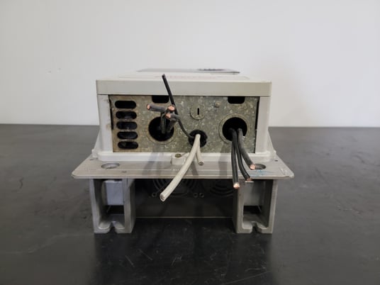 40 HP Allen-Bradley, 20AE041A3AYNANC0, PowerFlex 70 Adjustable Frequency AC Drive, S/N 1JBE1LG9 - Image 6