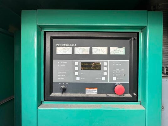 300 KW Cummins #DFCB, diesel generator set, 480 Volts, 2000 - Image 4