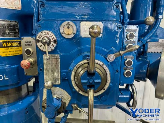 3' -11" Carlton #1A, radial arm drill, 31" x 39-1/2" base, power elevation/column clamp, 7.5 HP, 1988 - Image 7