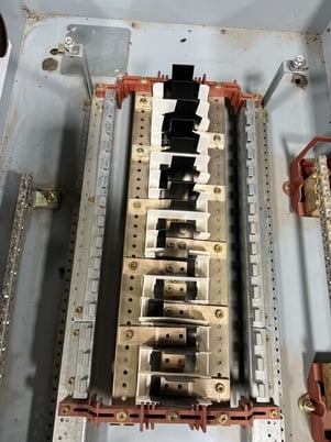 100 Amp. Cutler-Hammer, PRL2A, Pow-R-Line Panelboard, 30 Space, 3 phase, 480Y/277 V - Image 3