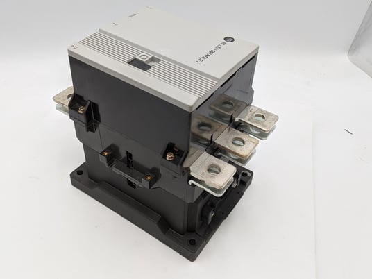 304 Amp. Allen-Bradley, 100-B300ND3, Non-Reversing Contactor, 600 Volt, 3-Pole, 3 phase, 60Hz - Image 8