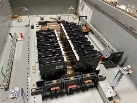 100 Amp. Eaton, PRL1X, Pow-R-Line Xpert Panelboard, 120/240 V, 1 phase, 3 Wire, 30 Space - Image 7