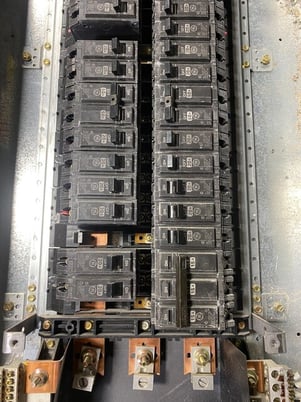 125 Amp. General Electric, AQF3421MBX, Panelboard, A Series, 208Y/120 Vac, 3 phase, 4 Wire, 42 Space - Image 6