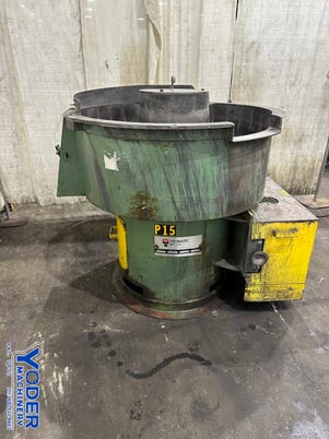 10 cu.ft. Gyromatic #G10-D, vibratory finisher, 48" dia. x 14" deep bowl, 13" chambers, 5 HP, 1983 - Image 10