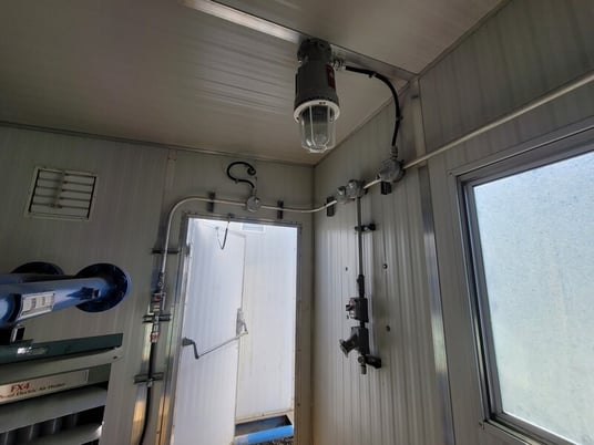 Portable Well Header Building, (13) Buildings, Insulated, w/lighting & heating - Image 9