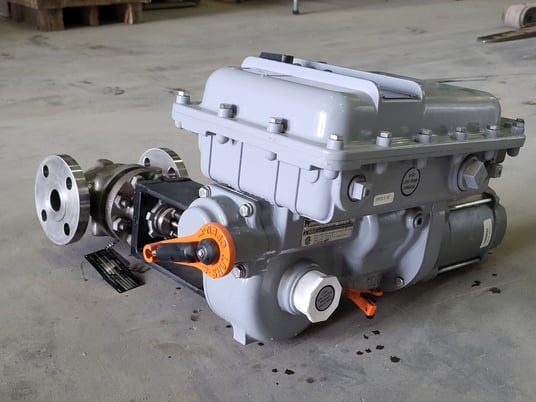 Emerson #1CAA-B, Electric Actuator, w/1.5" Control Valve, 8 RPM, 1/4 HP, 90 VDC, S/N 141881A01, 2014 - Image 6