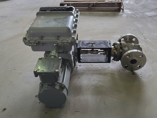 Emerson #1CAA-B, Electric Actuator, w/1.5" Control Valve, 8 RPM, 1/4 HP, 90 VDC, S/N 141881A01, 2014 - Image 9