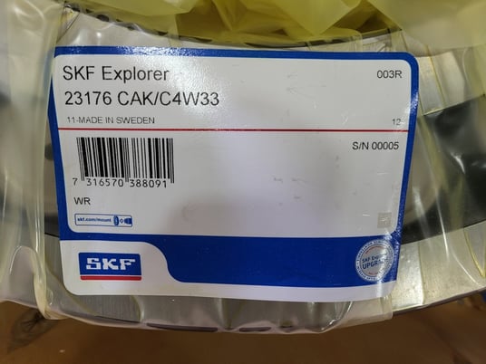 SKF #23176-CAK/C4W33, Spherical Roller Bearing w/Tapered Bore, 380 mm Bore, 620 mm Outside dia., 194 mm - Image 2