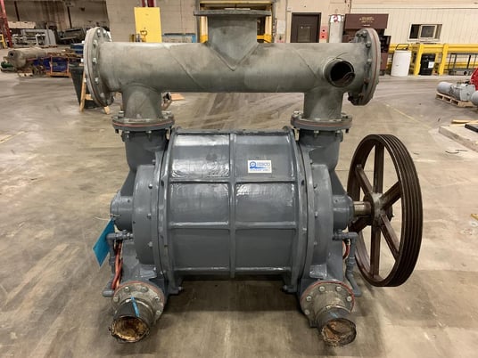 Nash (Hisco) #CL-3002, vacuum pump, water cooled, no motor - Image 1