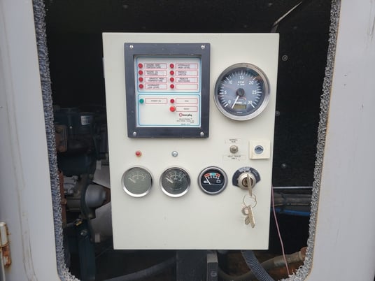 WPS #7005175S, Skid Mounted Pump Power Unit, vertical & watercooled Engine, 3500 psi, 25 HP, 3950 RPM, 2009 - Image 8