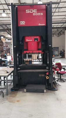 220 Ton, Amada #SDE-2025, Servo Electric Press, 9.8" stroke, 25" daylight, 2008 - Image 1