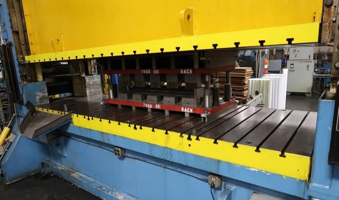 300 Ton, Blow #SC2-300-144-48, heavy duty straight side 2-point vari-speed press, 6" stroke - Image 9