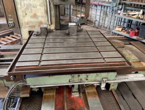 4" Shibaura #BT-10BR1, table type horizontal boring mill, 44" x 49" built-in rotary table, 1981 - Image 10