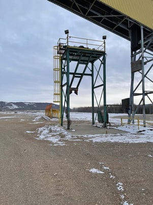 Trailer Stacker - Image 1