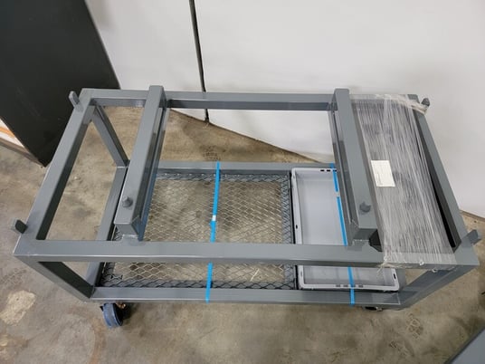 Safran #8814280000, Movable Table - Image 2