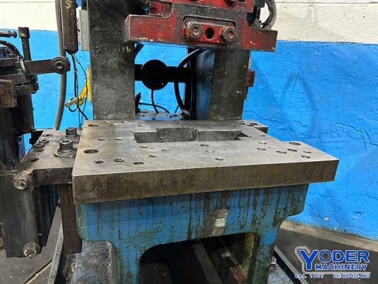 22 Ton, Minster #B1-22, gap press with Servo SMLT2 feed, 1-1/2" stroke, 9.75" Shut Height, 500 SPM - Image 7