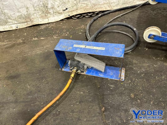 6000 lb. Chisum, air bag platform lift, 63" x 41" table, 36" raised height, pnematic foot pedal - Image 2