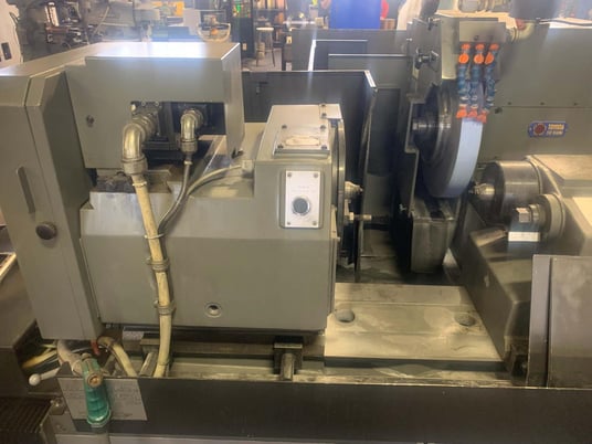 22" x 39.4" Toyoda #GE6i-100, CNC outside dimension Grinder, 21.6" grinding diameter, 1100 lb. load bet. - Image 5