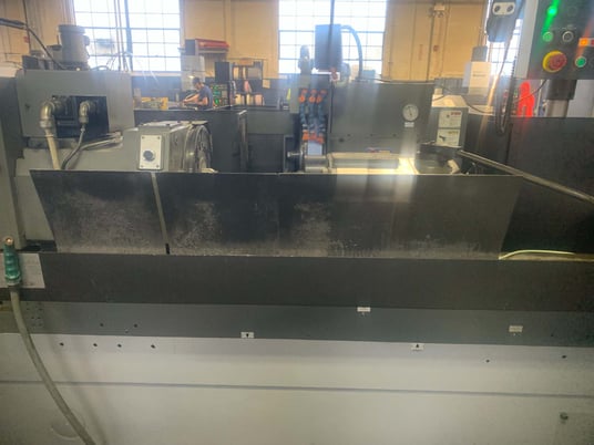 22" x 39.4" Toyoda #GE6i-100, CNC outside dimension Grinder, 21.6" grinding diameter, 1100 lb. load bet. - Image 6