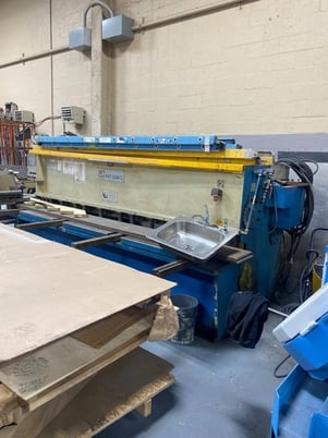 1/4" x 10' Knuth #3206C, Shear, Front Squaring Arms, Power Back Gauge, 2008 - Image 1