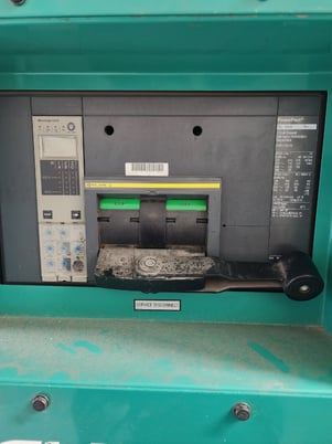 1250 KW Cummins #DQGAA, standby diesel generator set, open skid, 347/600 Volts, 1000 hours, 2011 - Image 9