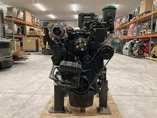 173 HP John Deere #4045HF, Engine Assembly, new surplus - Image 2