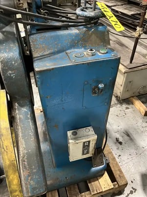 1000 lb. American Steel Line, single end powered uncoiler, 16" iwdth, 14"-21" ID, 54" outside dimensions - Image 4